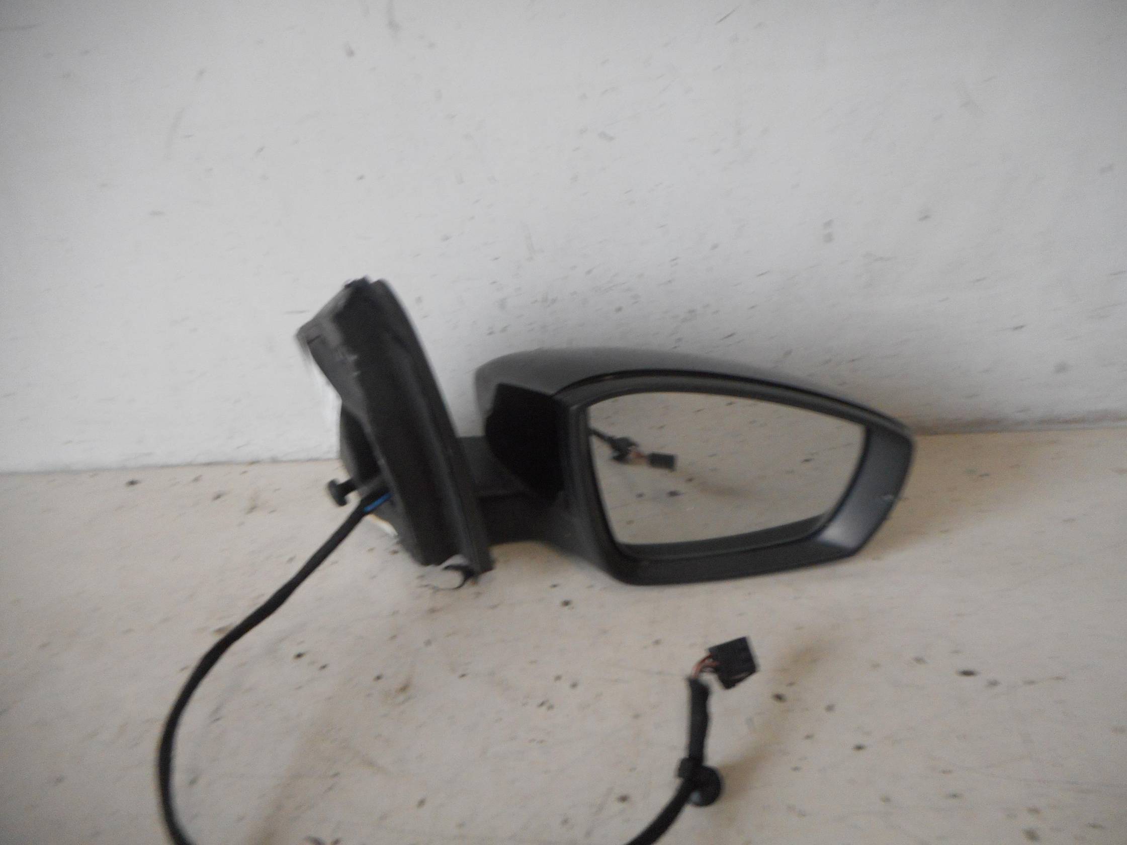 Retrovisore est. regolaz. elettr. dx.